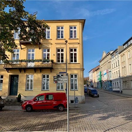 Das Ferienapartment Alexandrine Direkt Am Pfaffenteich Mit Eigenem Parkplatz Шверин Экстерьер фото
