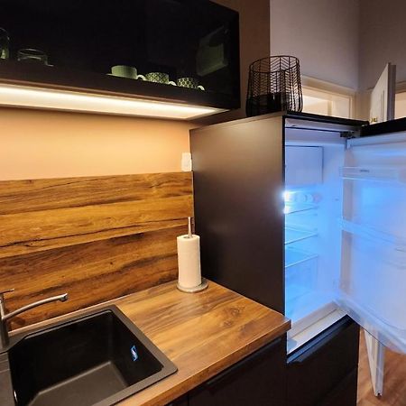 Das Ferienapartment Alexandrine Direkt Am Pfaffenteich Mit Eigenem Parkplatz Шверин Экстерьер фото
