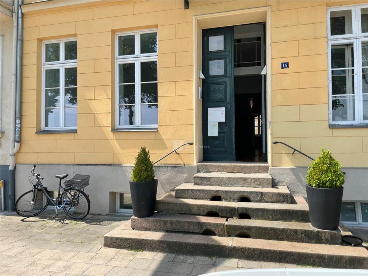 Das Ferienapartment Alexandrine Direkt Am Pfaffenteich Mit Eigenem Parkplatz Шверин Экстерьер фото