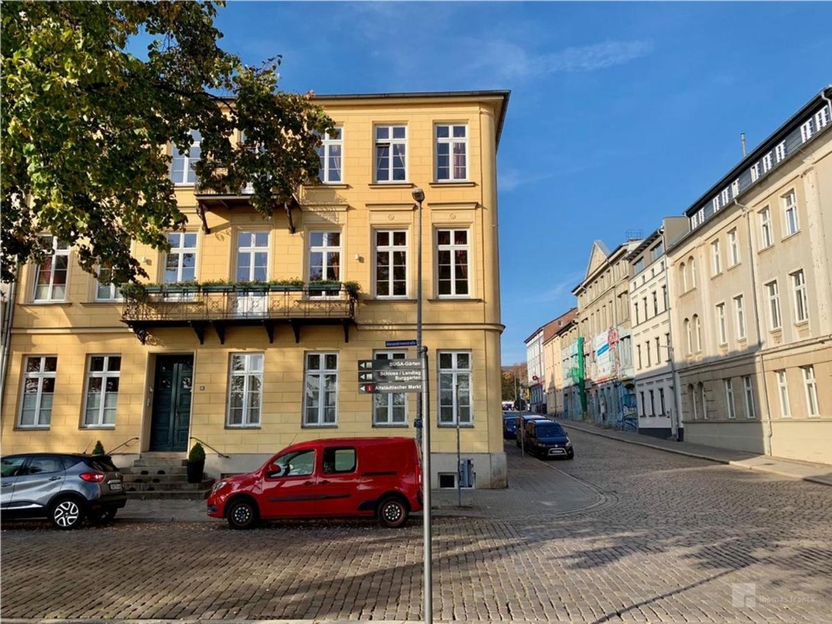 Das Ferienapartment Alexandrine Direkt Am Pfaffenteich Mit Eigenem Parkplatz Шверин Экстерьер фото